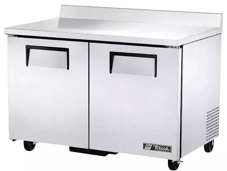 True TWT-48F-HC — Congelador con superficie de trabajo, 2 puertas
